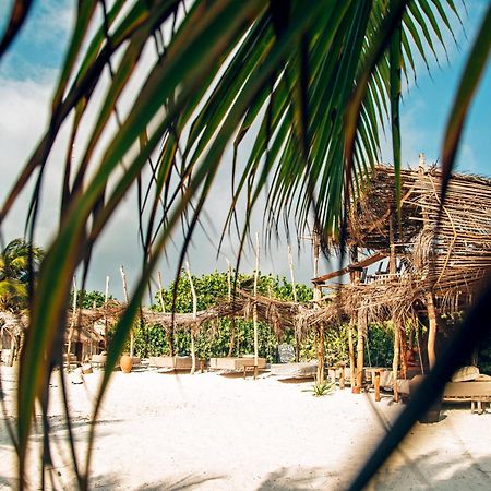 Ikal Tulum Hotel Exterior photo A beach hut at the resort